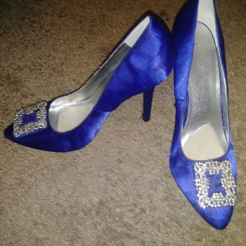 🆕Martinez Valero Sz 10 never worn Prom weddings